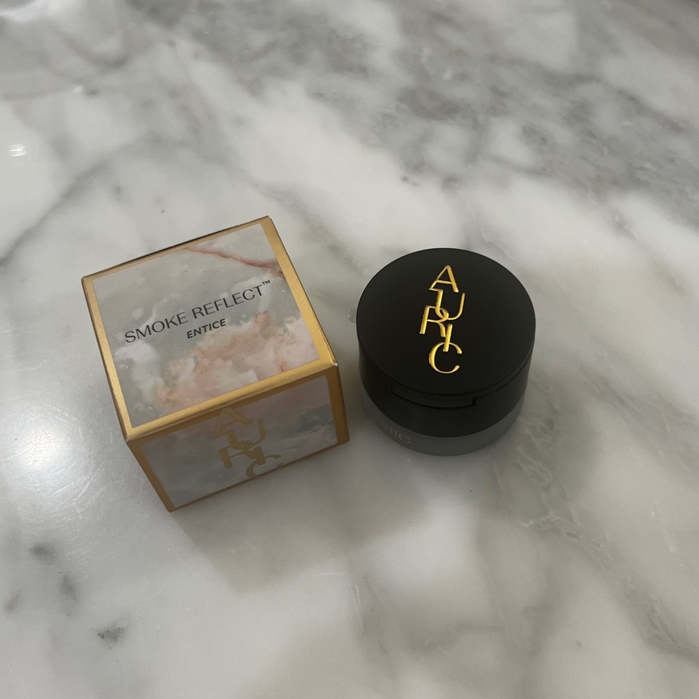 Brand NEW AURIC COSMETICS Smoke Reflect Eyeshadow Duo - “entice”